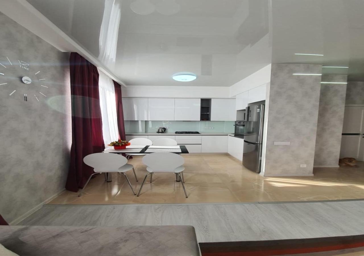 Lux New Apartment 2019 Jarkov Exterior foto