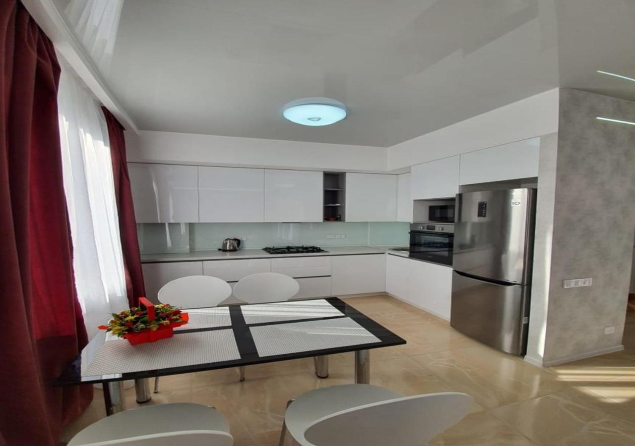 Lux New Apartment 2019 Jarkov Exterior foto